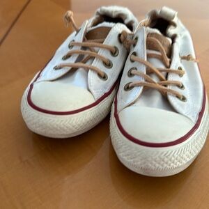 Converse all star Women’s white size 7 good condition